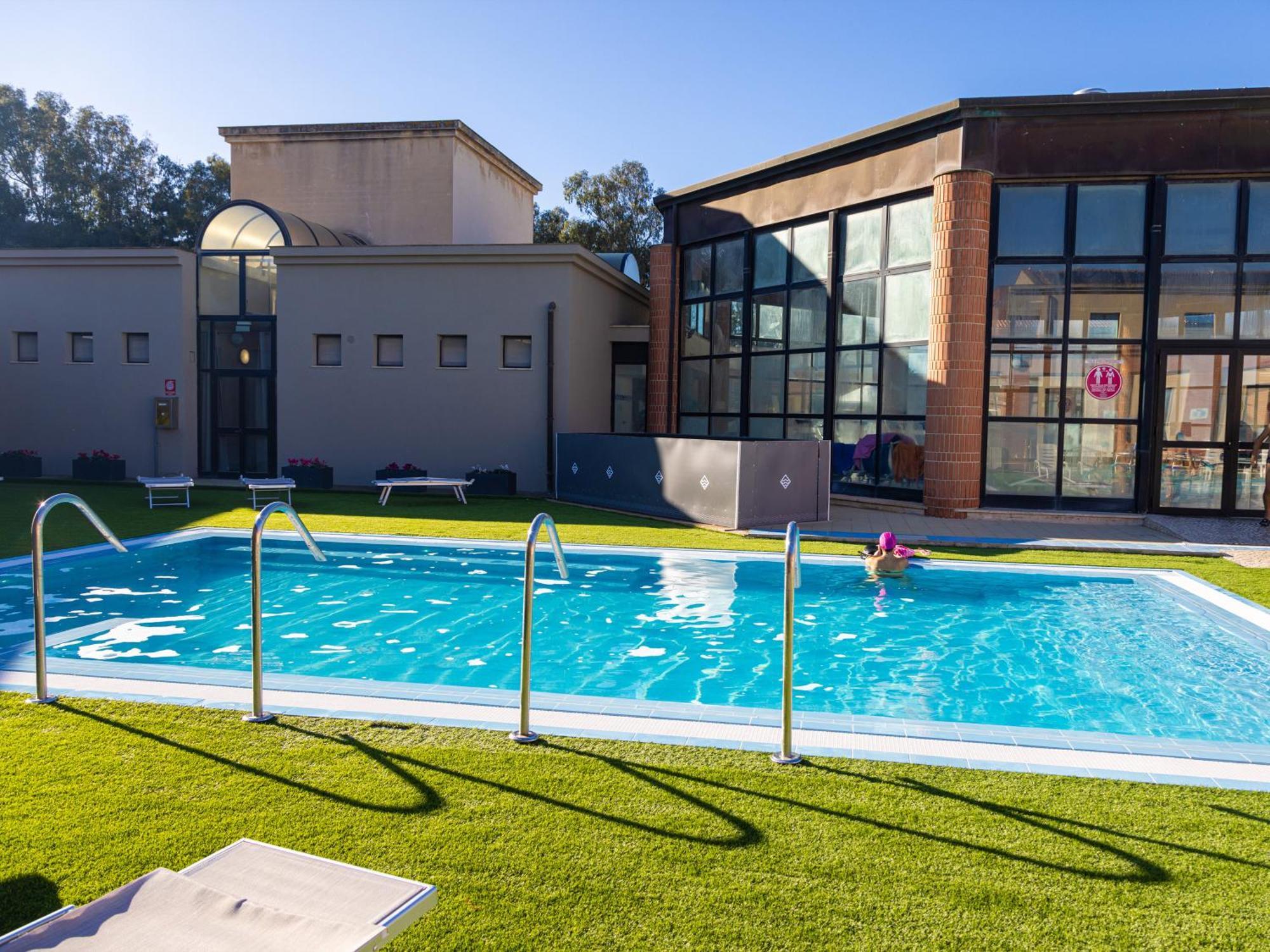 סרדרה Sardegna Termale Hotel&Spa מראה חיצוני תמונה