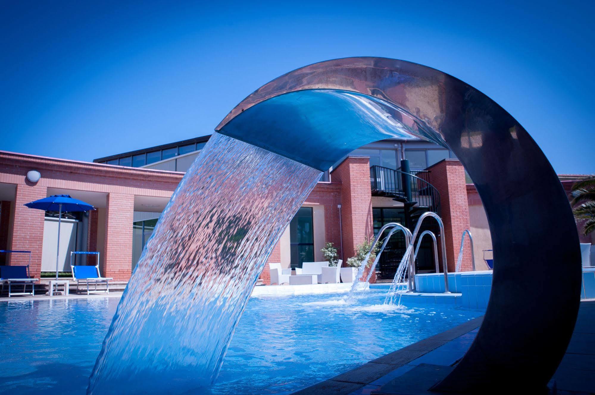 סרדרה Sardegna Termale Hotel&Spa מראה חיצוני תמונה